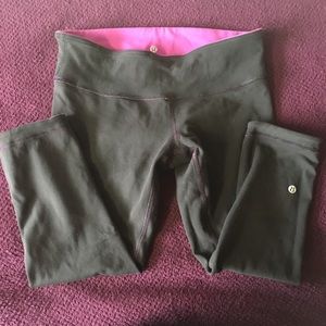 Reversible Pink and Black Lululemon leggings